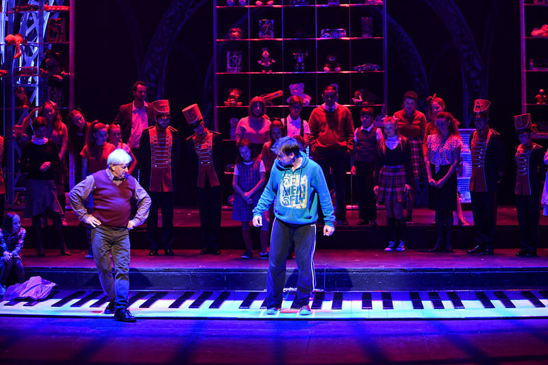 Jan Mazák, Jonáš Florián, company